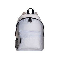 Sac à dos en polyester 600D avec 3 poches, dont une latèrale en filet. Bretelles réglables 