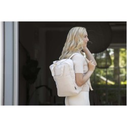 Sac à dos de voyage pour ordinateur portable Trip 14” Aware™ de 9 L en matériaux recyclésCouleur:Blanc cassé